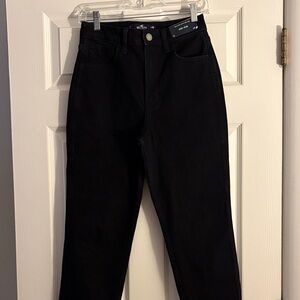 Hollister Women's Ultra High Rise Black Mom Jean